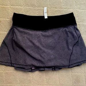 Lululemon tennis/run skirt. Excellent condition. Worn once . Wrong size for me.